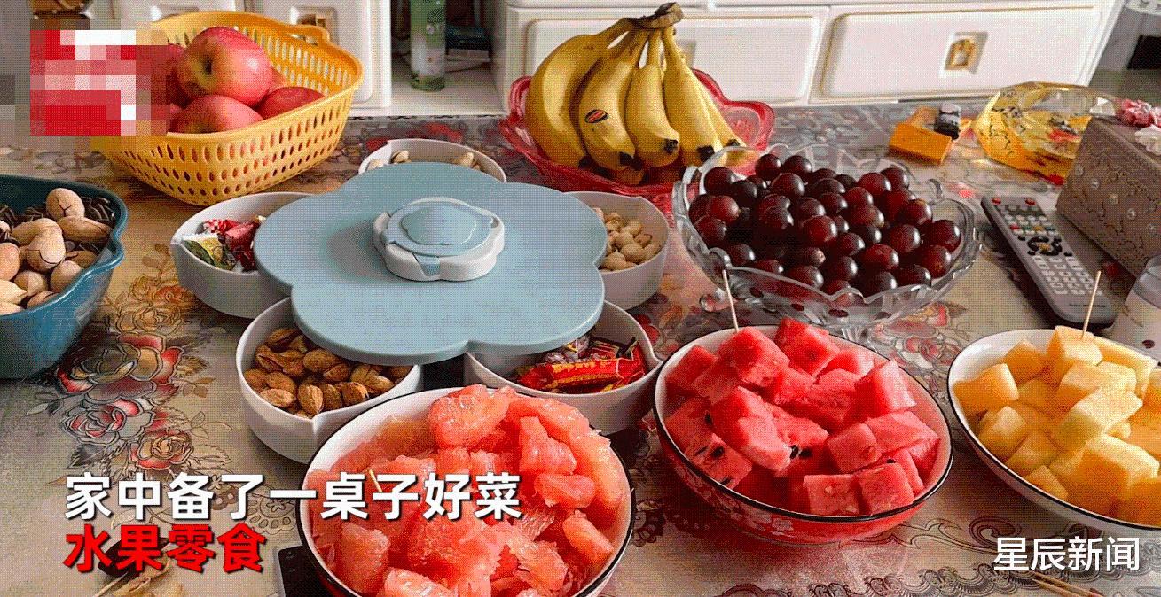 女生第一次去男友家,全家仪式感拉满,男朋友爸妈拉横幅欢迎休闲区蓝鸢梦想 - Www.slyday.coM 女生第一次去男友家,全家仪式感拉满,男朋友爸妈拉横幅欢迎休闲区蓝鸢梦想 - Www.slyday.coM