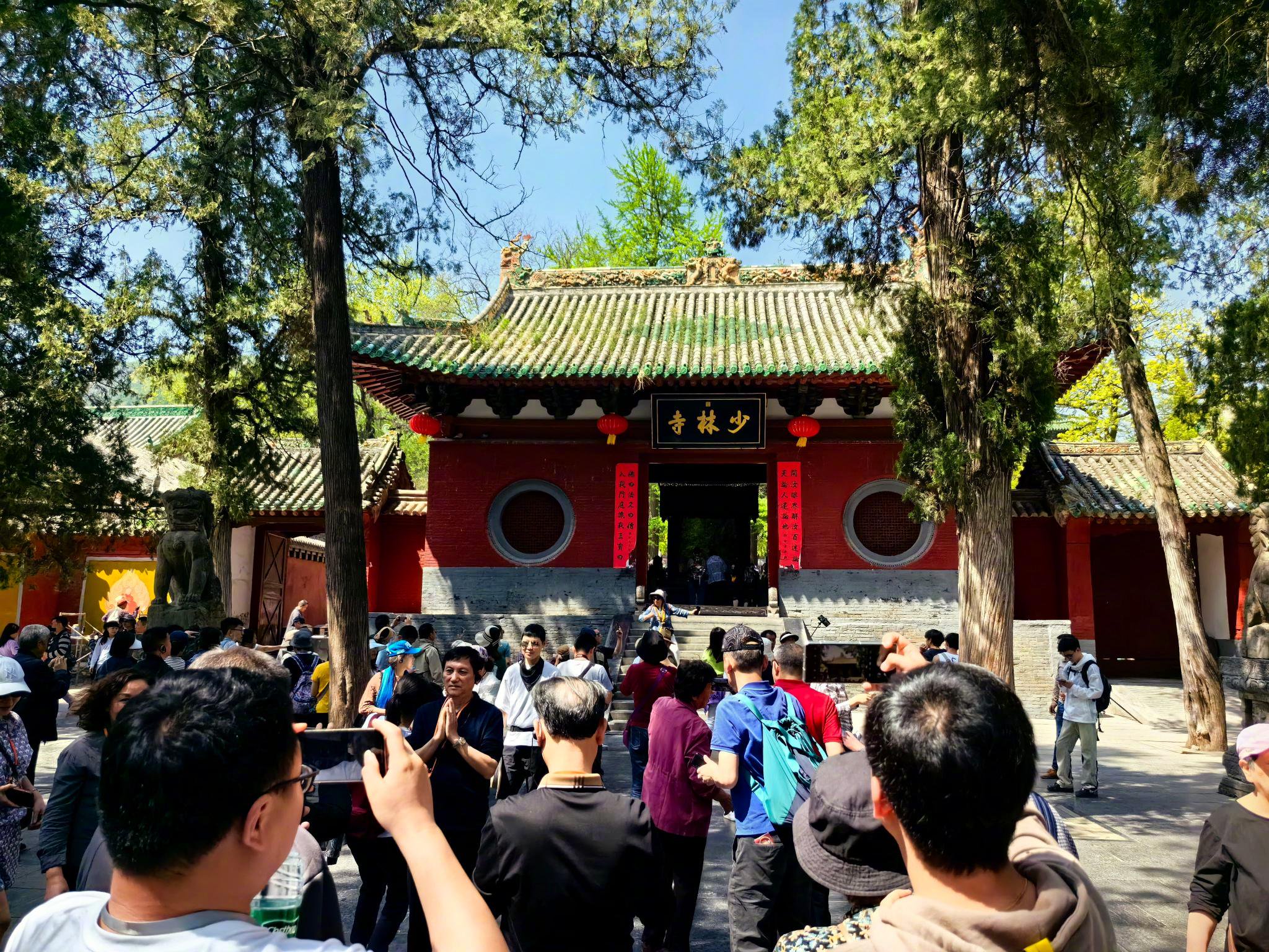 再次来到少林寺，以前是走马观花的看看，这次有专业人士的讲解