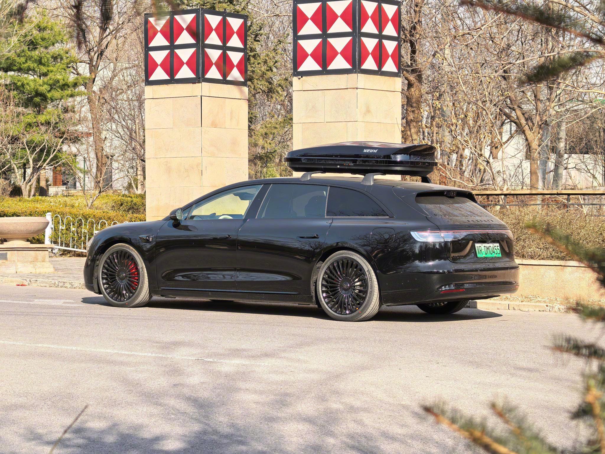 车主晒黑白配享界S9T与银黑旅行车对比照