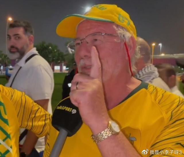 澳洲球迷嘲讽梅西是狗屎,10秒后被打脸!表示服气,就差一个梅西
