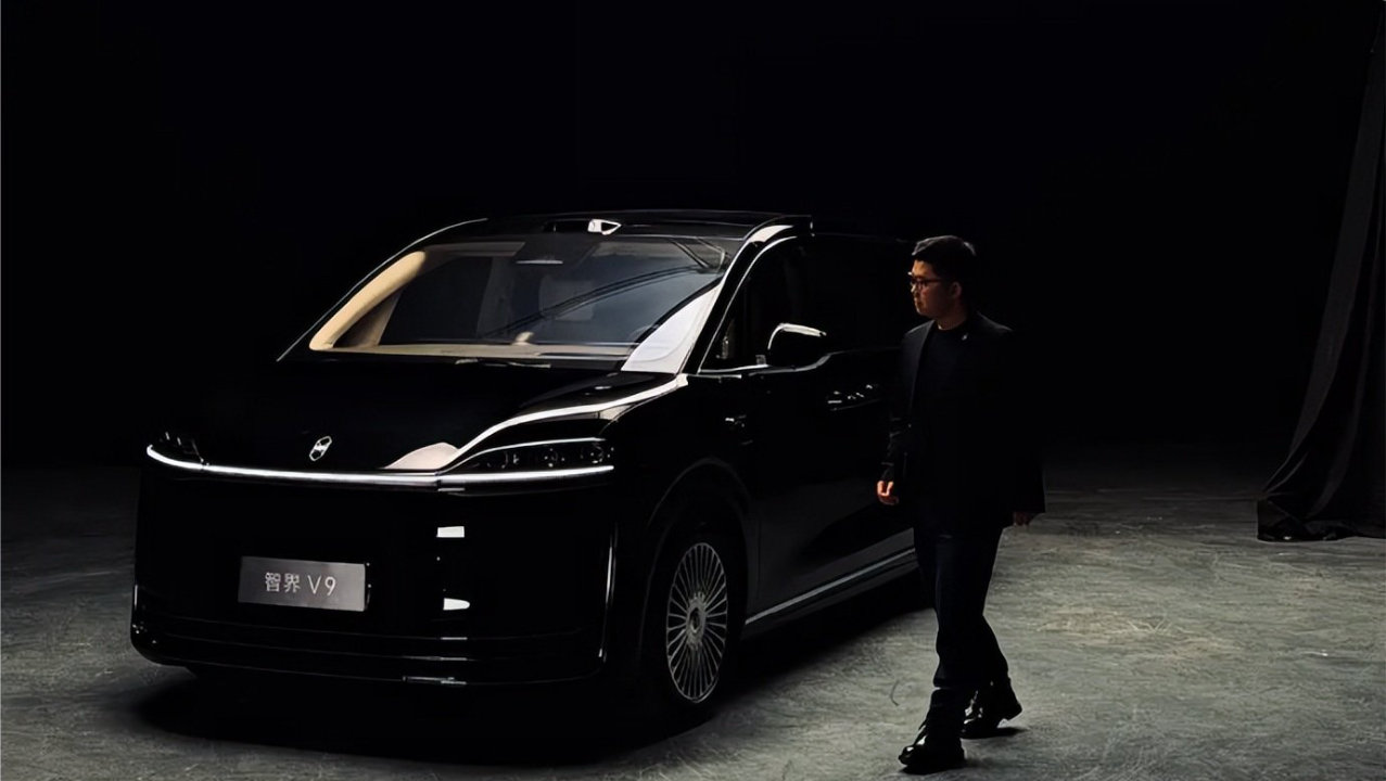 赵长江挂帅！智界V9配华为DLP大灯+车载氧吧，2026年春季上市