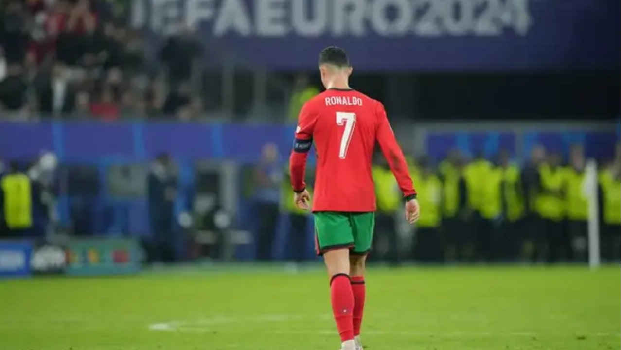 墨西哥VS葡萄牙：圣殿重开，C罗缺阵，看墨西哥吴镇宇