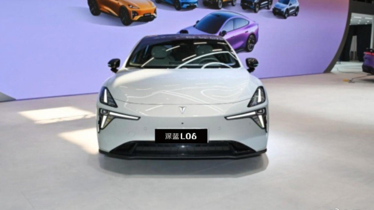 太卷了！深蓝L06焕新限时11.89万起，560km续航，小鹏MONA M03接招