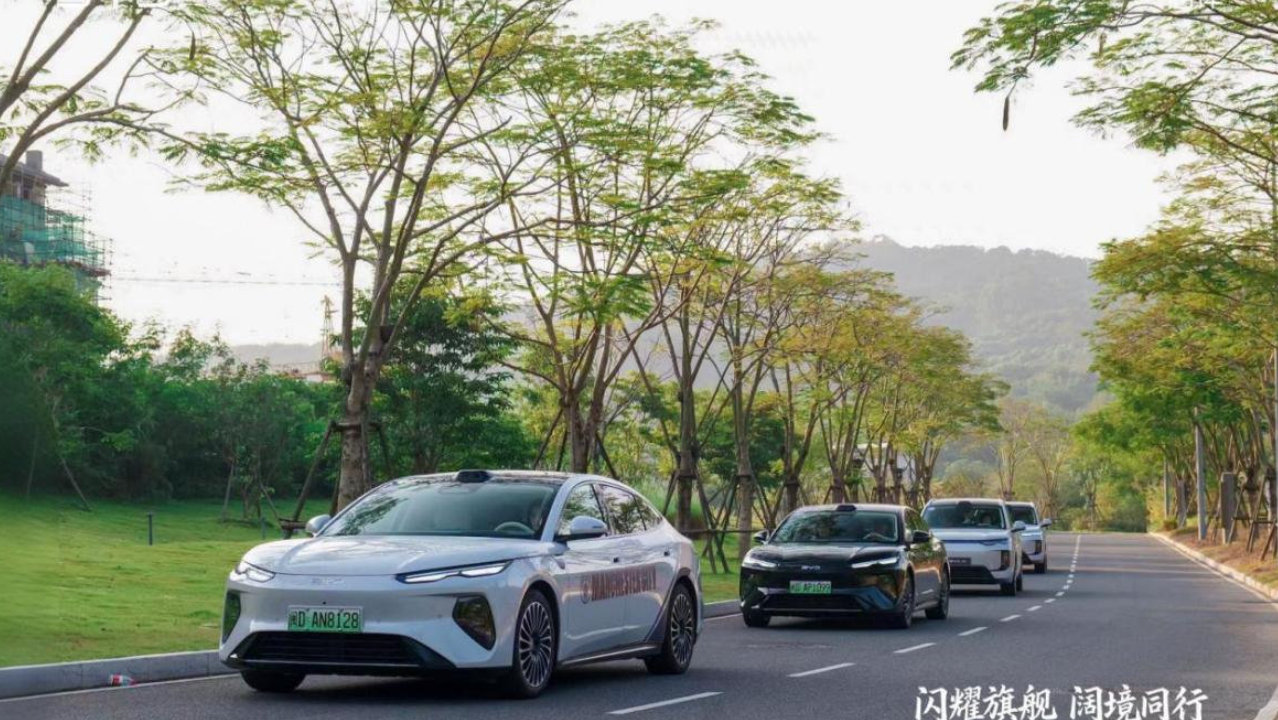 开着5米15的海豹08跑厦门，我最想夸的竟然不是3.3秒