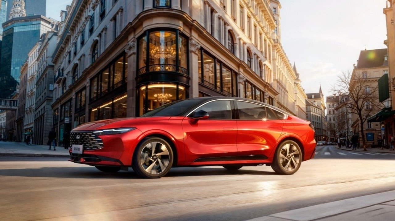 燃油B级车还有春天？福特新蒙迪欧上市 售14.98万元起