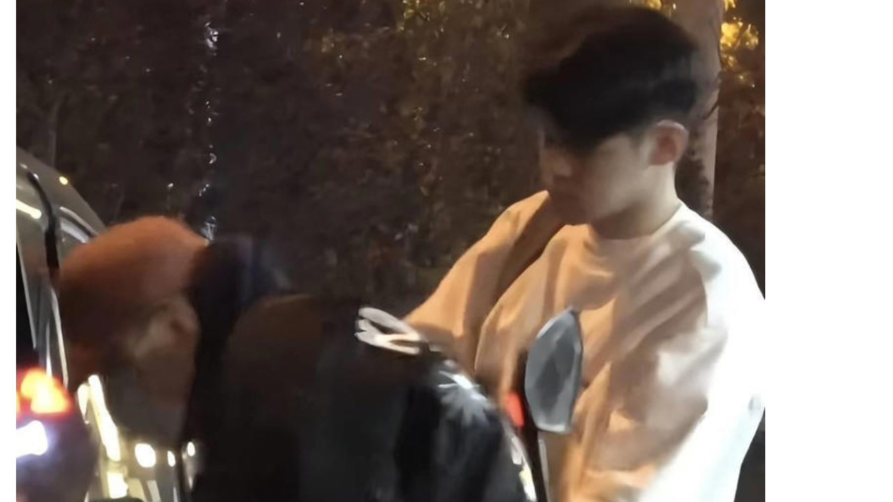 蒋勤勤携子现身聚会！18岁虎虎老成模样，身为清华附中学霸超优秀