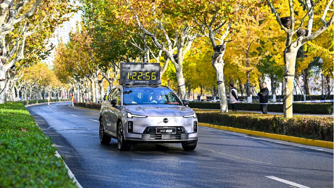 超混领航，长期主义的赛道回响：沃尔沃XC70与上马的五年之约