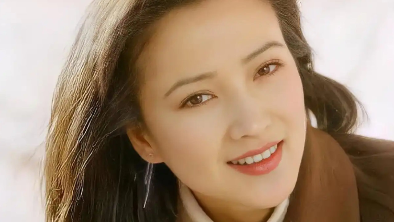 何晴：演遍《四大名著》，情史坎坷，与许亚军的儿子中戏毕业不红