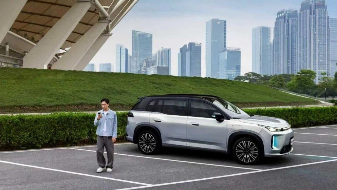 埃安i60跻身“万销俱乐部”，杨龙主导的战略转型初见锋芒