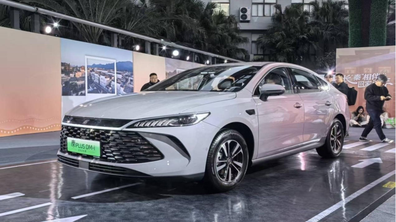 大电池长续航、还带DiLink 100，秦家族双车上新