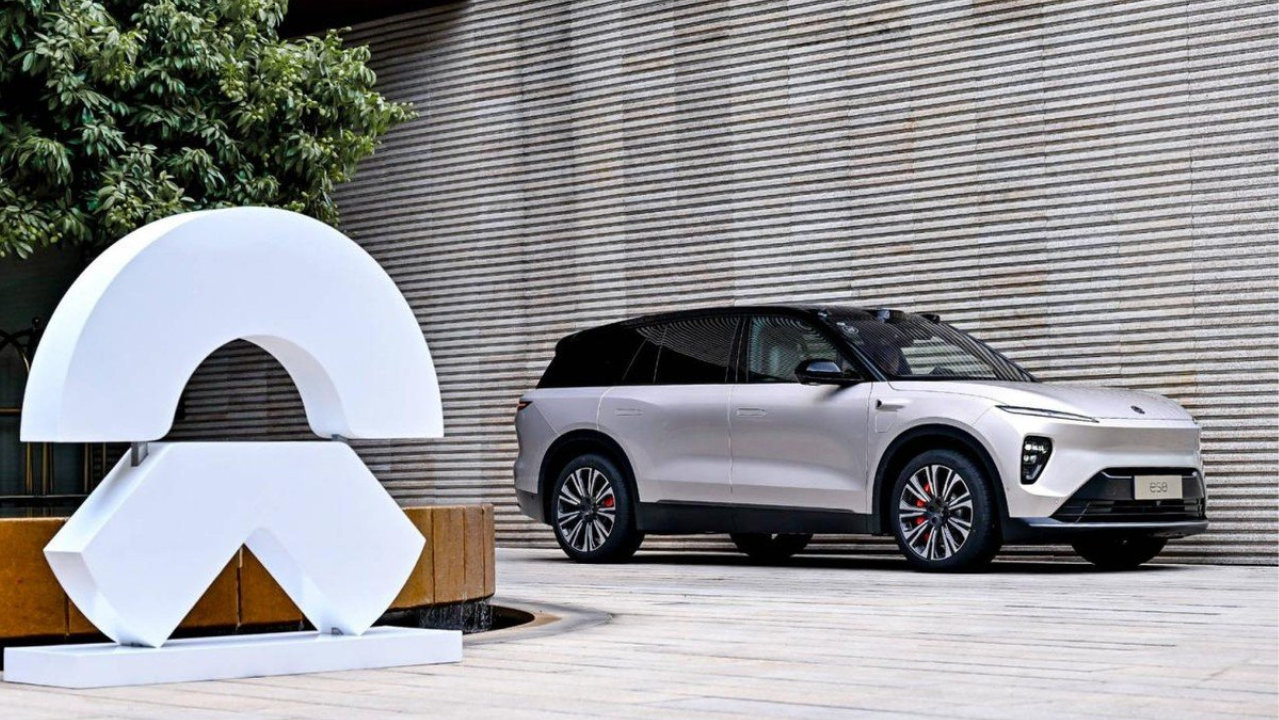 蔚来跨过“斩杀线”，盈利7-12亿，李斌吹的牛终于实现了