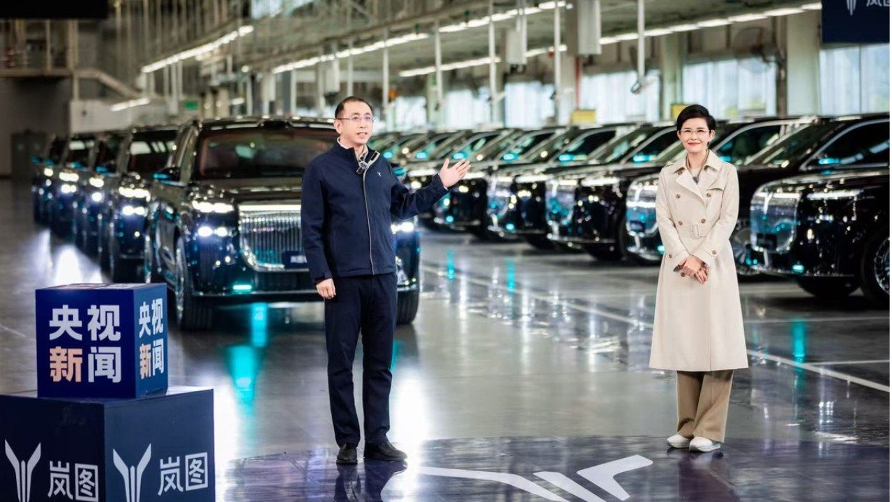 旗舰大六座SUV格局重塑，岚图泰山Ultra版交付，黑武士版正式上市