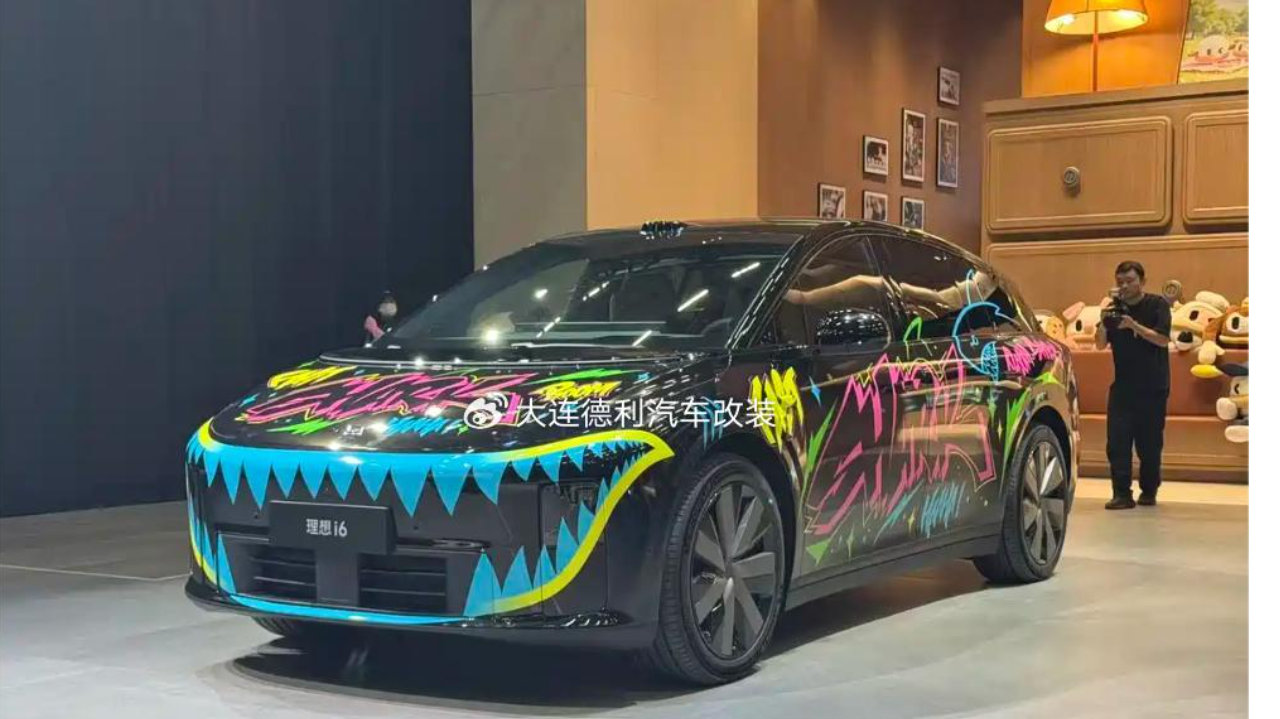 2025广州车展探馆：比法拉利回头率还高10倍的理想i6鲨鱼涂装亮相