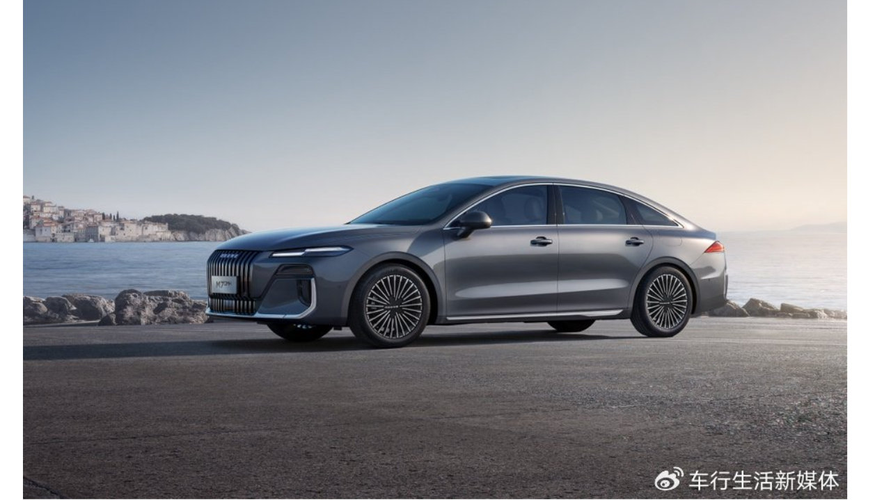 当车机学会“深度思考”，荣威M7 DMH用“活人感”重塑人车关系