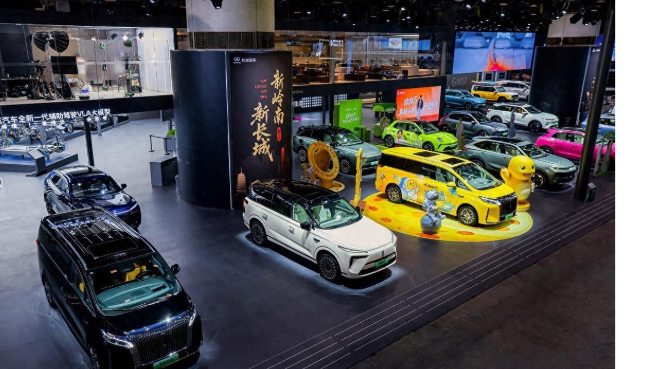 魏牌亮相广州车展：三大明星车型齐聚，重磅VLA大模型技术首曝