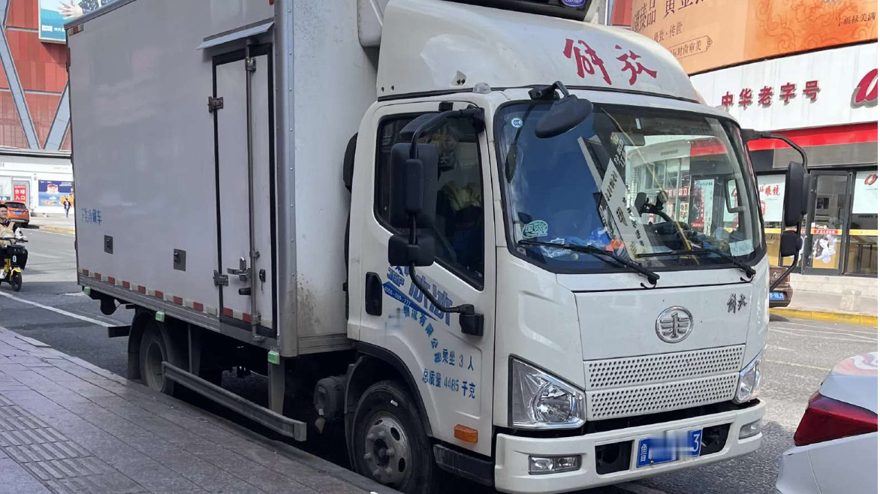 跑冷链怎么选车？解放J6F冷藏车助成师傅转型开启新征途