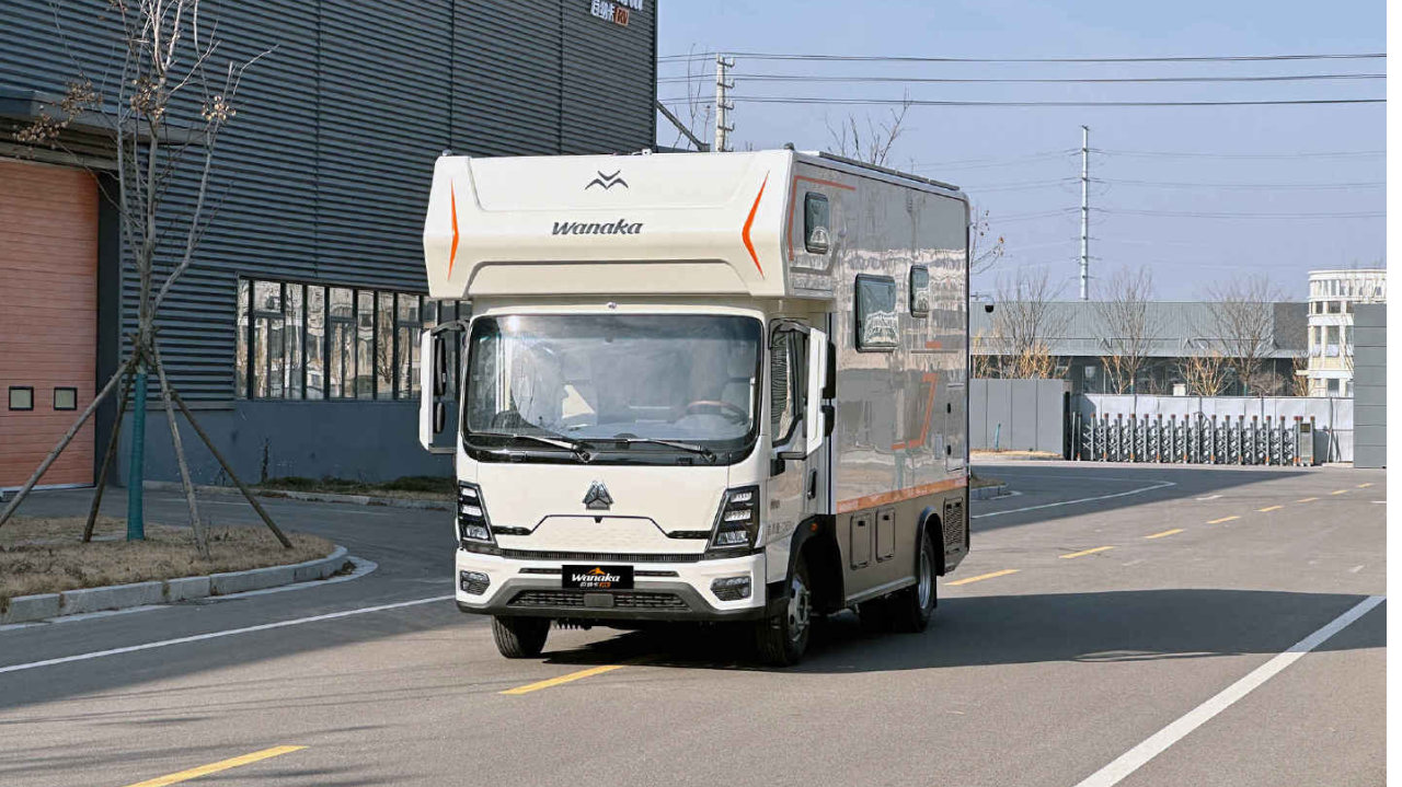 超大容量400L清水箱，还配14.3度电，关键是配置也是顶级！