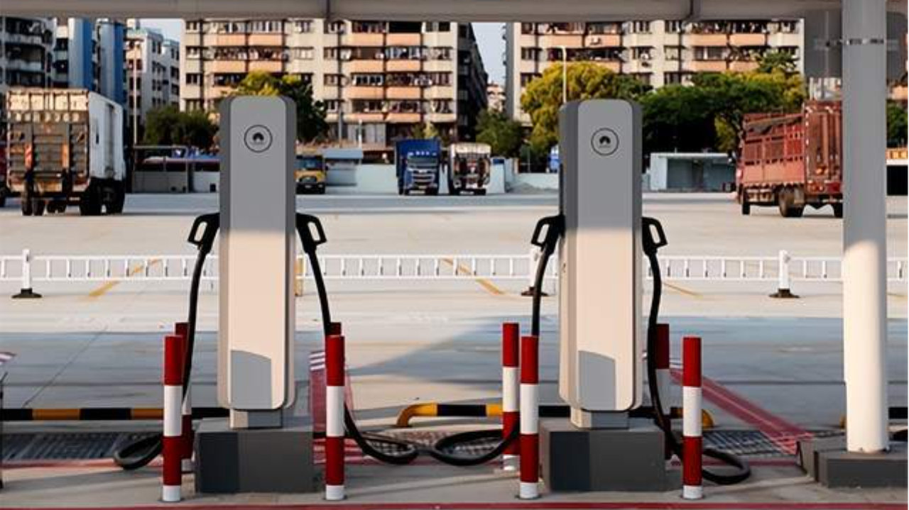 兆瓦超充如何改变电动重卡的设计哲学？