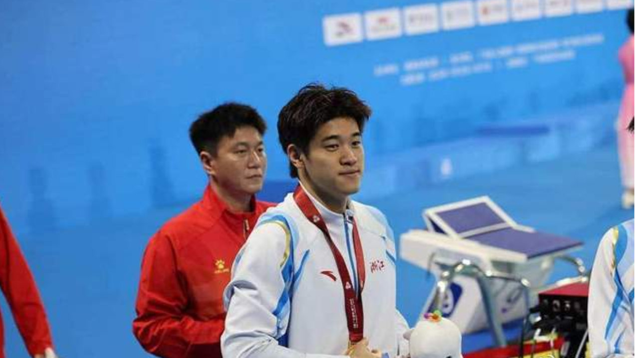 年终排名：潘展乐仅位列第52，泳联摆乌龙导致覃海洋失去世界第一