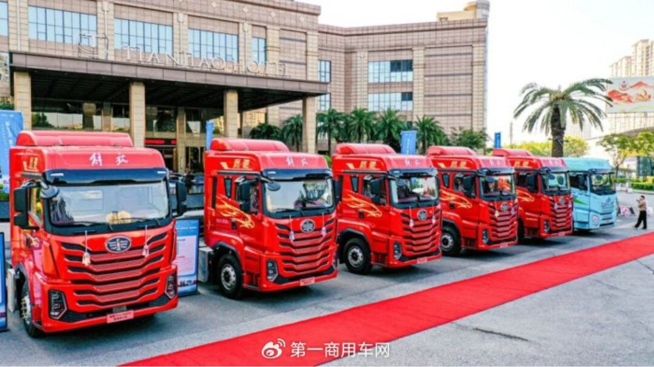 牵引车1月实销增48%，新能源车型占比超40%，解放居首，福田前三，徐