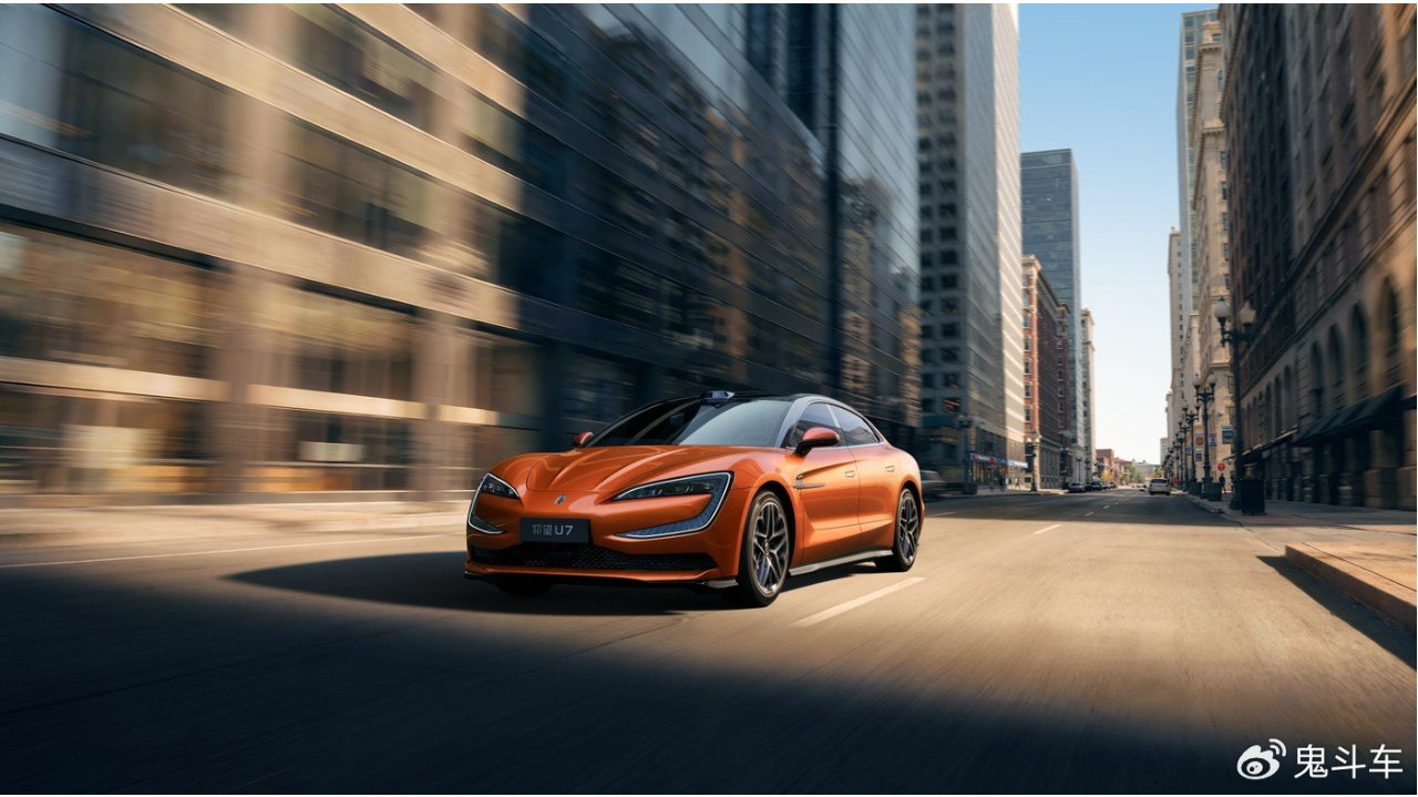 标配闪充与第二代刀片电池 仰望2026款旗舰矩阵上市