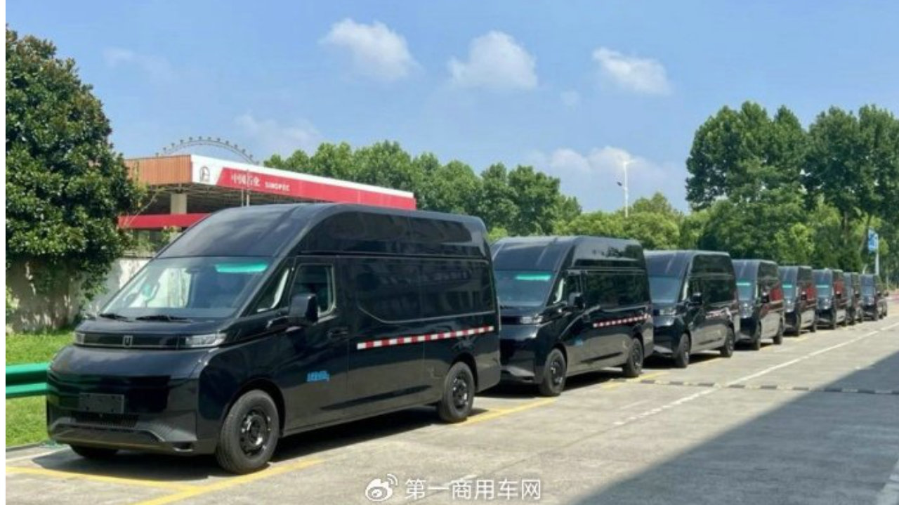 远程力压五菱夺冠！江铃/大通/东风逆增 前2月新能源轻客销量榜出炉