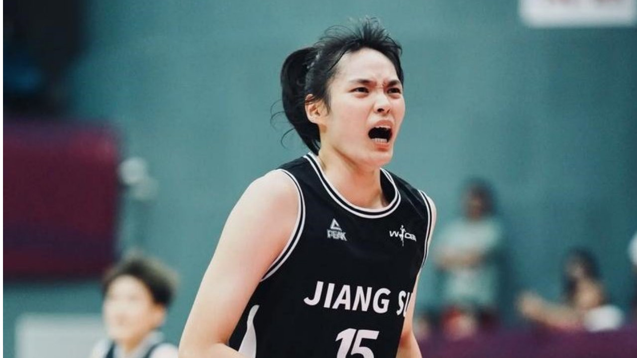 轰17+5力扛坎贝奇！中国女篮26岁2米悍将进化：宫鲁鸣征召她？
