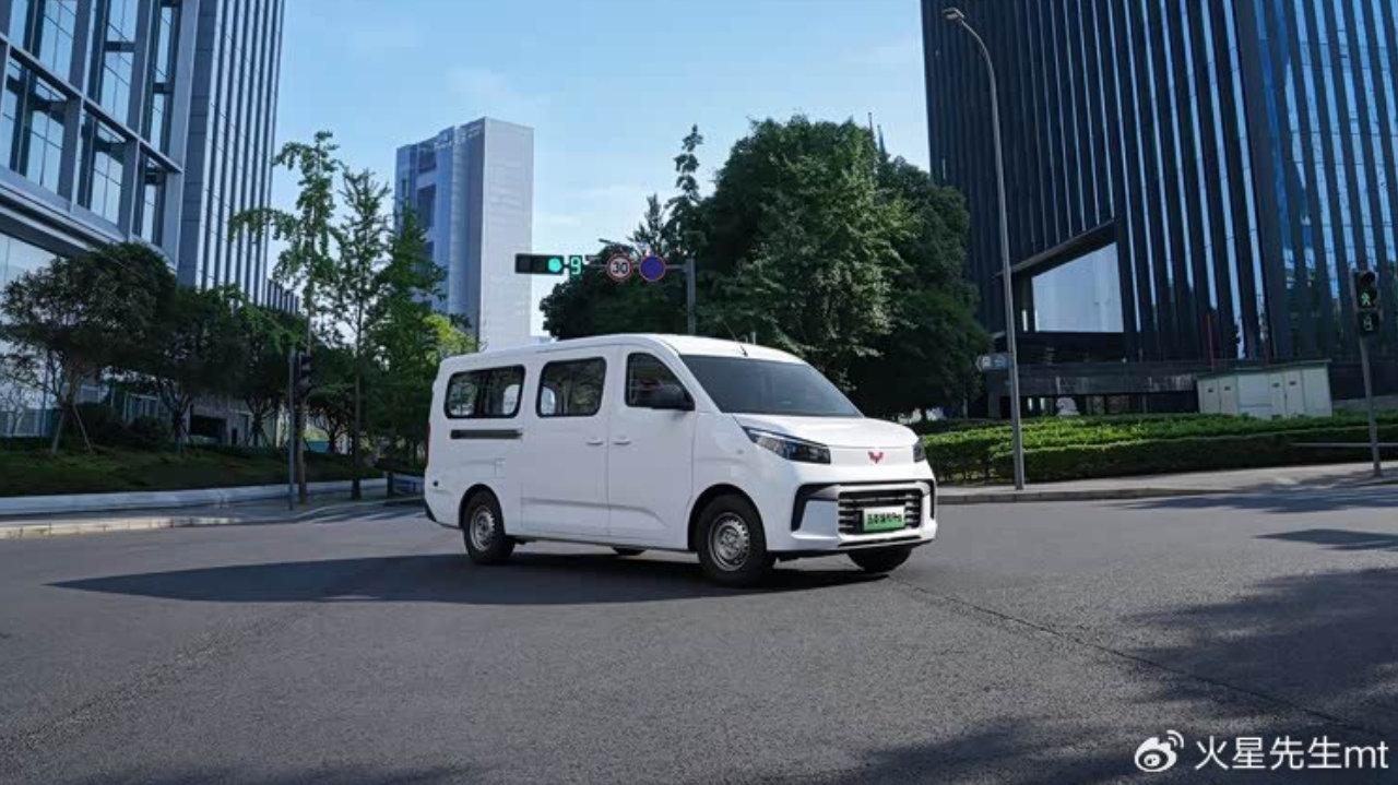 五菱扬光Pro增程版来袭：850km续航解锁全场景货运