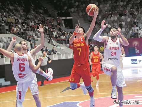一天之内连裁3人！中国男篮大洗牌，周琦赵睿无缘大名单真相曝光