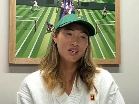 0-5逆转封神不到24小时，郑钦文被荒谬抹黑，李娜的预言句句透彻