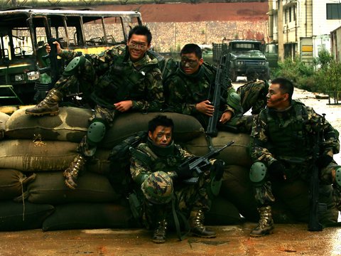张译邢佳栋片场重逢，陈思诚神探之痕迹重聚士兵突击兄弟