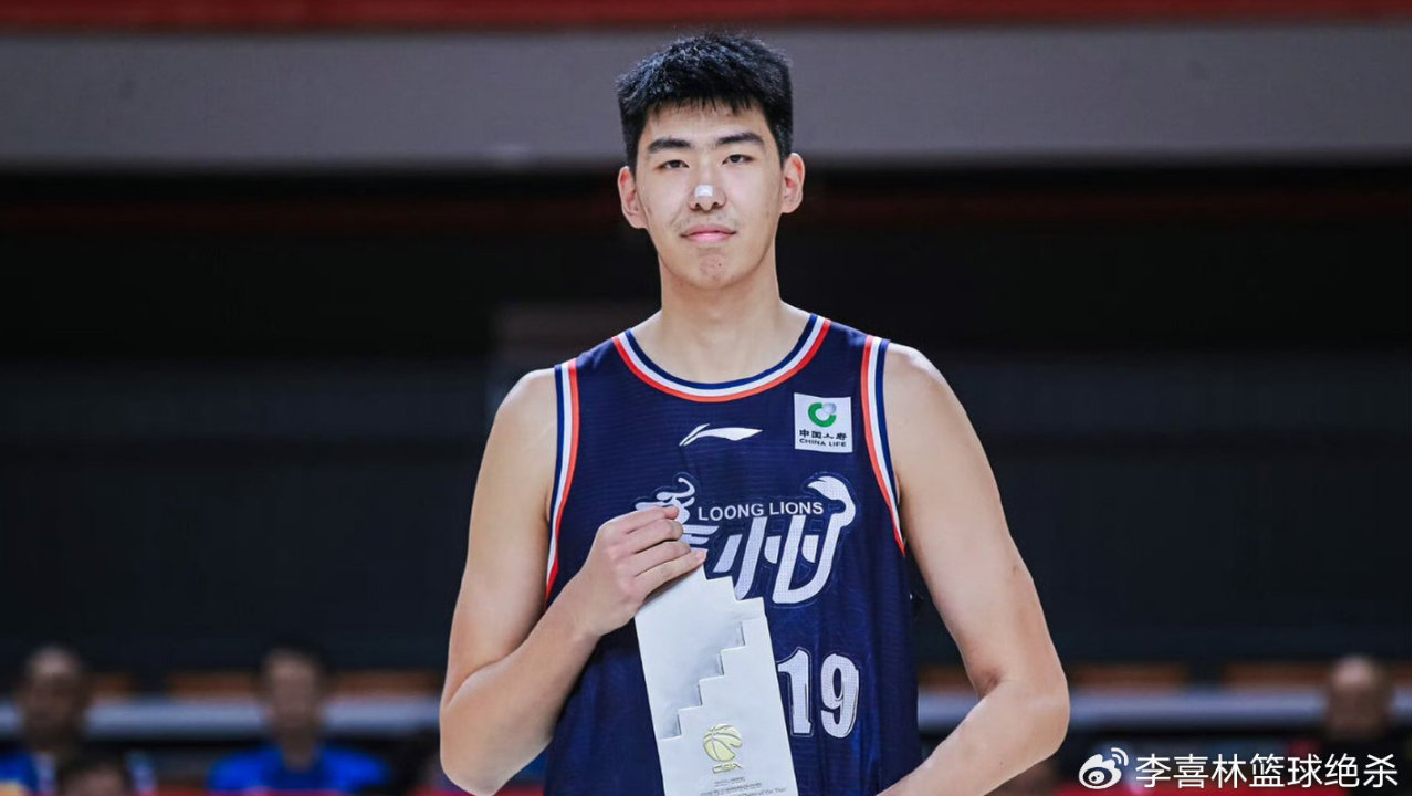 恭喜！中国男篮22岁2米26中锋下周赴美：3所NCAA名校相中他