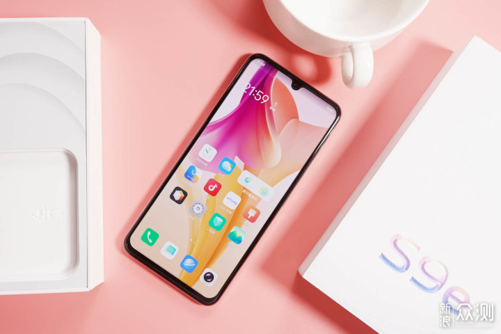 vivoS9e手机,vivo手机s9xs9 极致纤薄vivos9e年轻人的自拍真旗舰