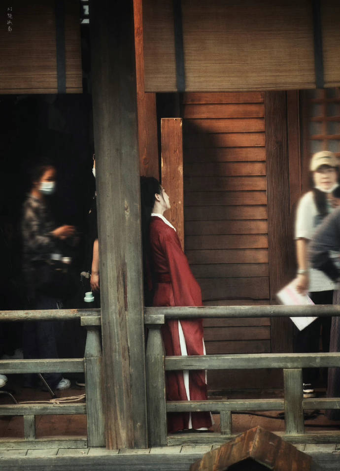 刘诗诗《一念关山》再曝新路透,红衣造型惊艳,宛若侠女一般休闲区蓝鸢梦想 - Www.slyday.coM 刘诗诗《一念关山》再曝新路透,红衣造型惊艳,宛若侠女一般休闲区蓝鸢梦想 - Www.slyday.coM