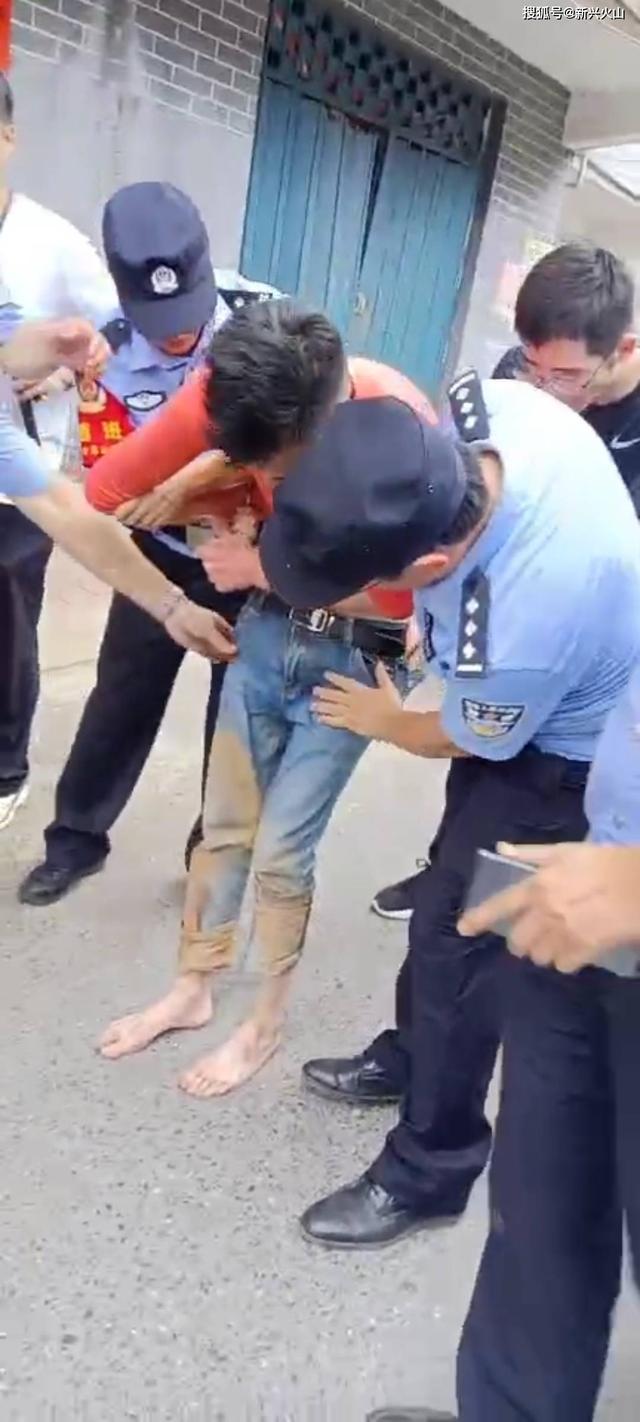 江西男子拖着装女尸的箱打车被司机识破 被害人仅19岁休闲区蓝鸢梦想 - Www.slyday.coM 江西男子拖着装女尸的箱打车被司机识破 被害人仅19岁休闲区蓝鸢梦想 - Www.slyday.coM