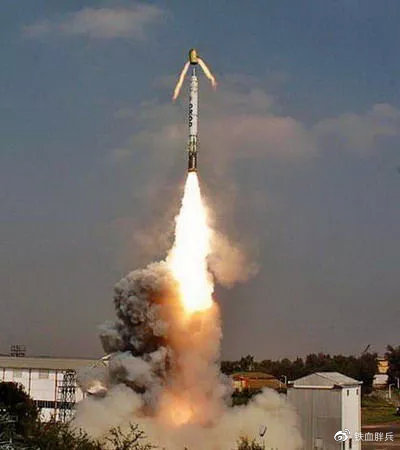 连出三款新型导弹，<a href=