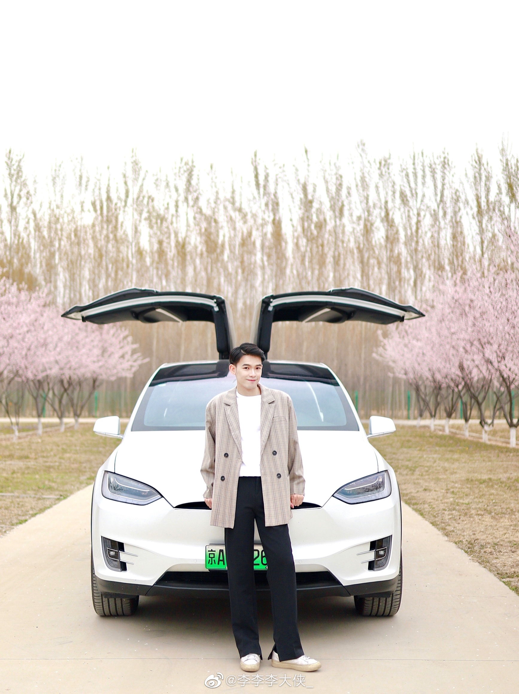 特斯拉测评 | 花80+w买一台电车到底值不值