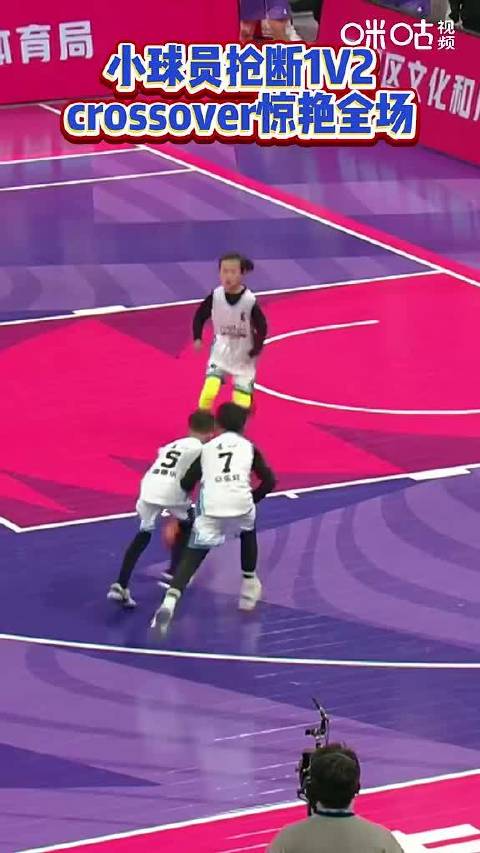 英雄出少年~难怪郑薇指导说比职业球员做得还好！