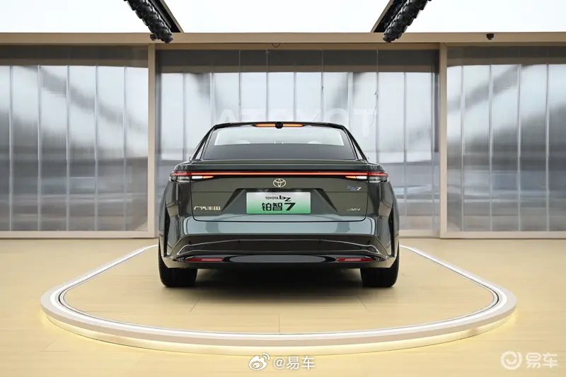 2025上海车展广汽丰田铂智7发布