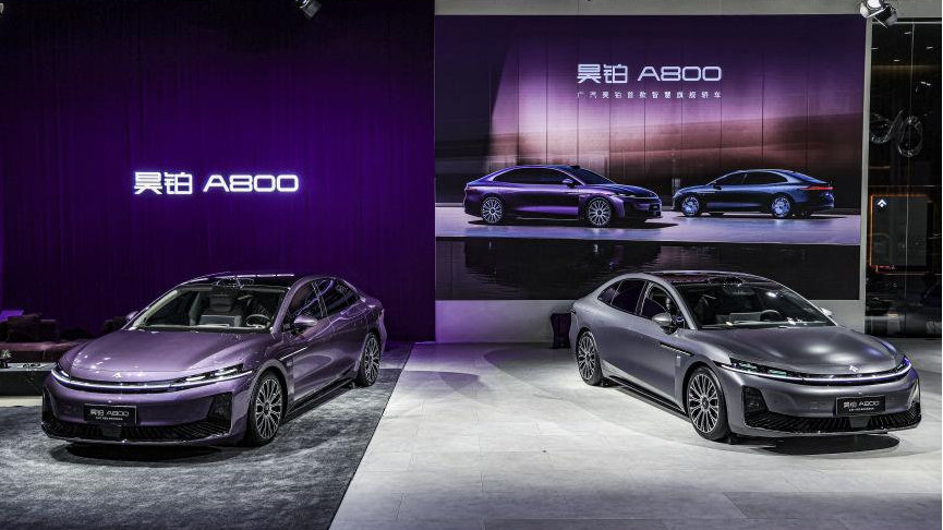 紫色仪式感、华为智驾加持，广汽昊铂A800不仅有颜值，还有‘AI老司机