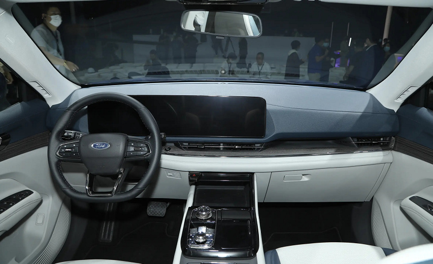 强智能配置“全副武装”,福特领睿剑指CR休闲区蓝鸢梦想 - Www.slyday.coM 强智能配置“全副武装”,福特领睿剑指CR休闲区蓝鸢梦想 - Www.slyday.coM