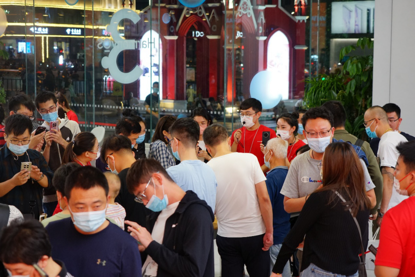 华为Mate50系列9月21日正式全渠道开售,线下门店预约爆满休闲区蓝鸢梦想 - Www.slyday.coM 华为Mate50系列9月21日正式全渠道开售,线下门店预约爆满休闲区蓝鸢梦想 - Www.slyday.coM