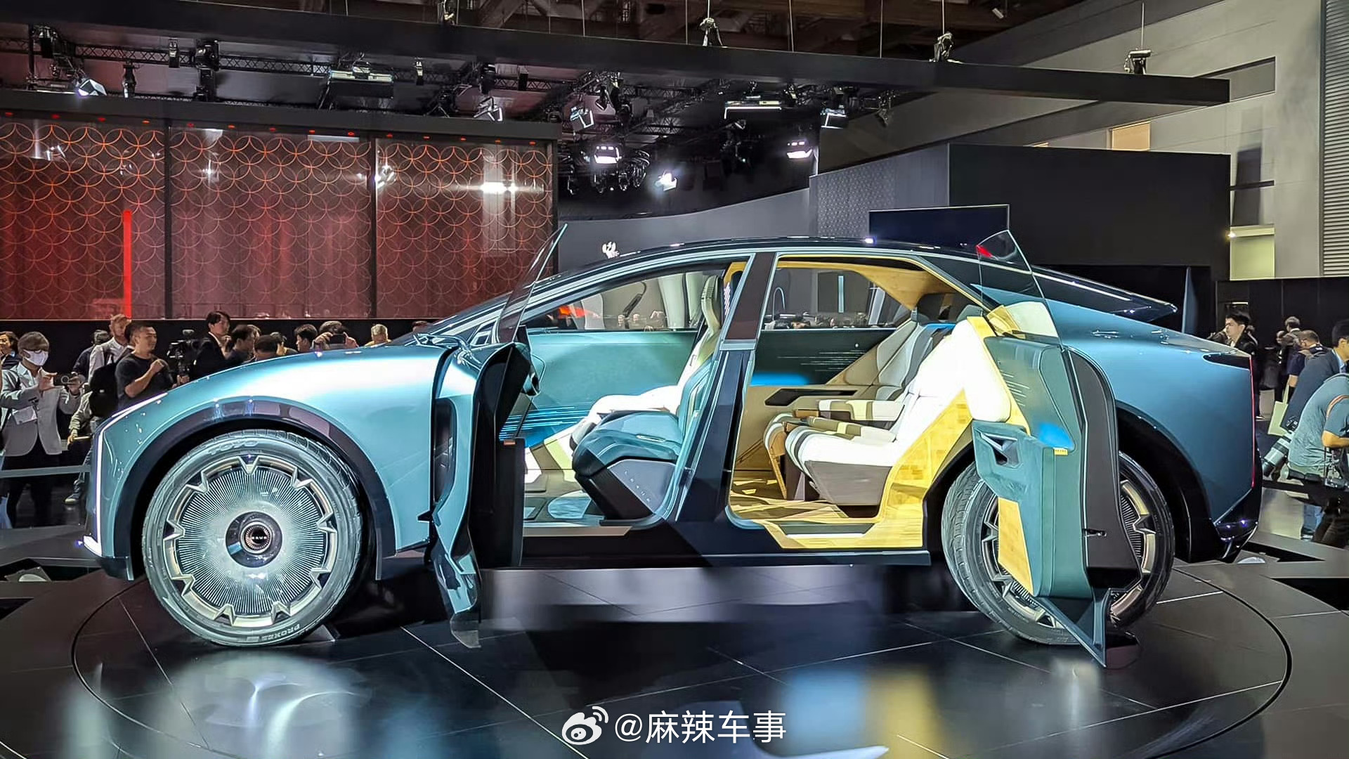 2025东京车展：雷克萨斯 LS Coupe 概念车亮相