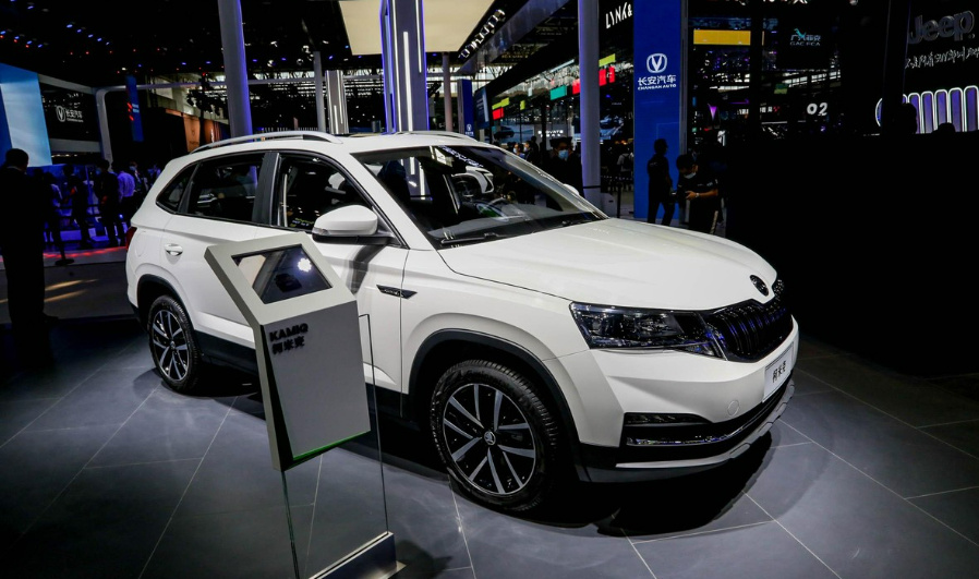 老对手碰撞,大众探影对比丰田锋兰达,谁更适合年轻人?