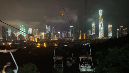 藏在迷雾森林里的“童话木屋”,小心精灵出没!休闲区蓝鸢梦想 - Www.slyday.coM 藏在迷雾森林里的“童话木屋”,小心精灵出没!休闲区蓝鸢梦想 - Www.slyday.coM