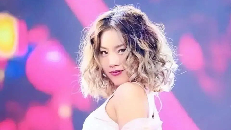 被赞颜值不逊童瑶，被评演技可比蒋欣！王菊凭《四喜》实力藏不住了