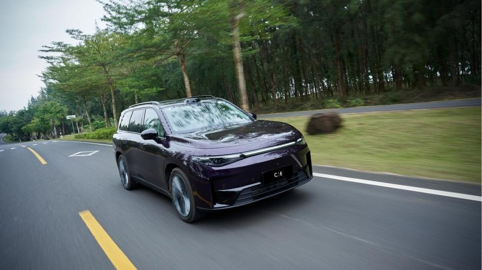 不到20万想买6座SUV？这三款车“左右逢源”，只有它“不讲武德”