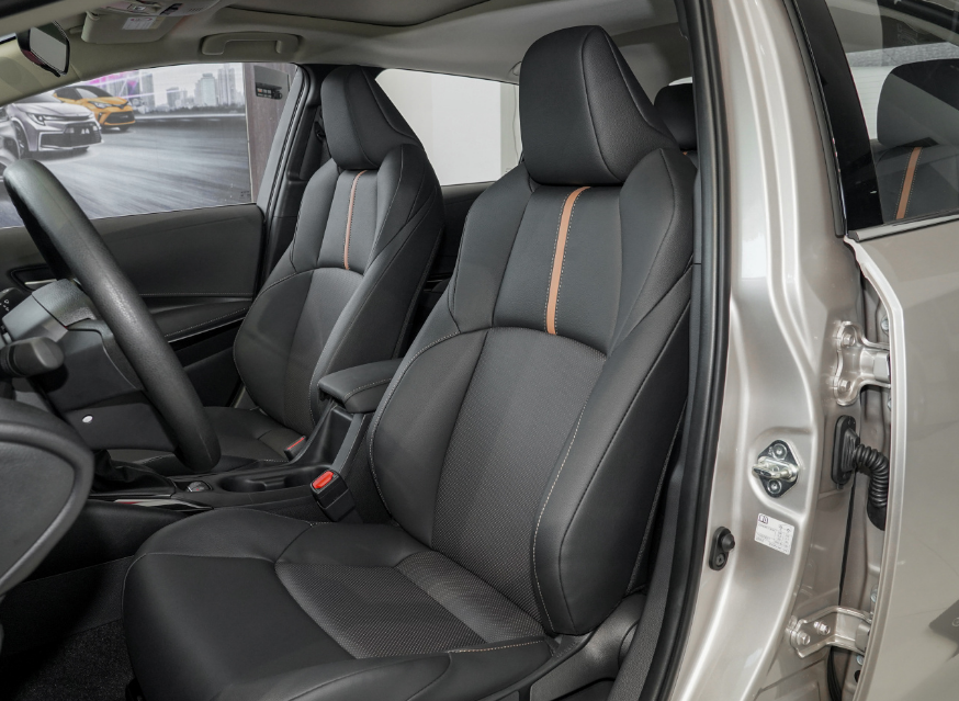 大空间合资家轿如何选?现代伊兰特对比丰田凌尚