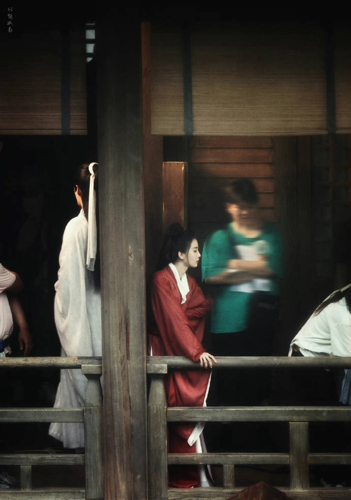 刘诗诗《一念关山》再曝新路透,红衣造型惊艳,宛若侠女一般休闲区蓝鸢梦想 - Www.slyday.coM 刘诗诗《一念关山》再曝新路透,红衣造型惊艳,宛若侠女一般休闲区蓝鸢梦想 - Www.slyday.coM