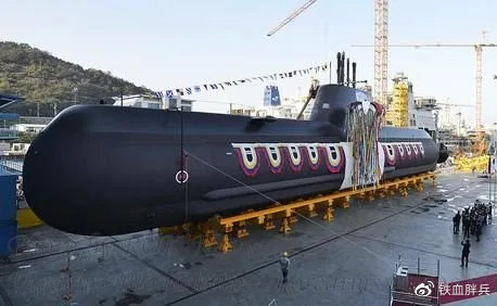 连出三款新型导弹，<a href=